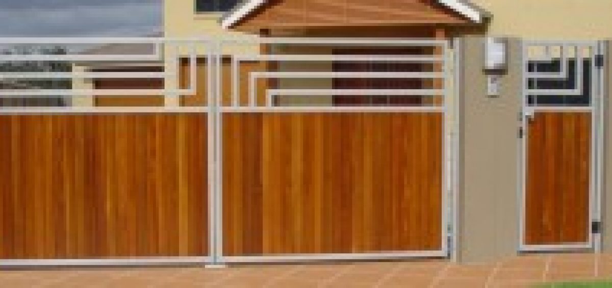 Timber Gates Brisbane - manually or electronically operated