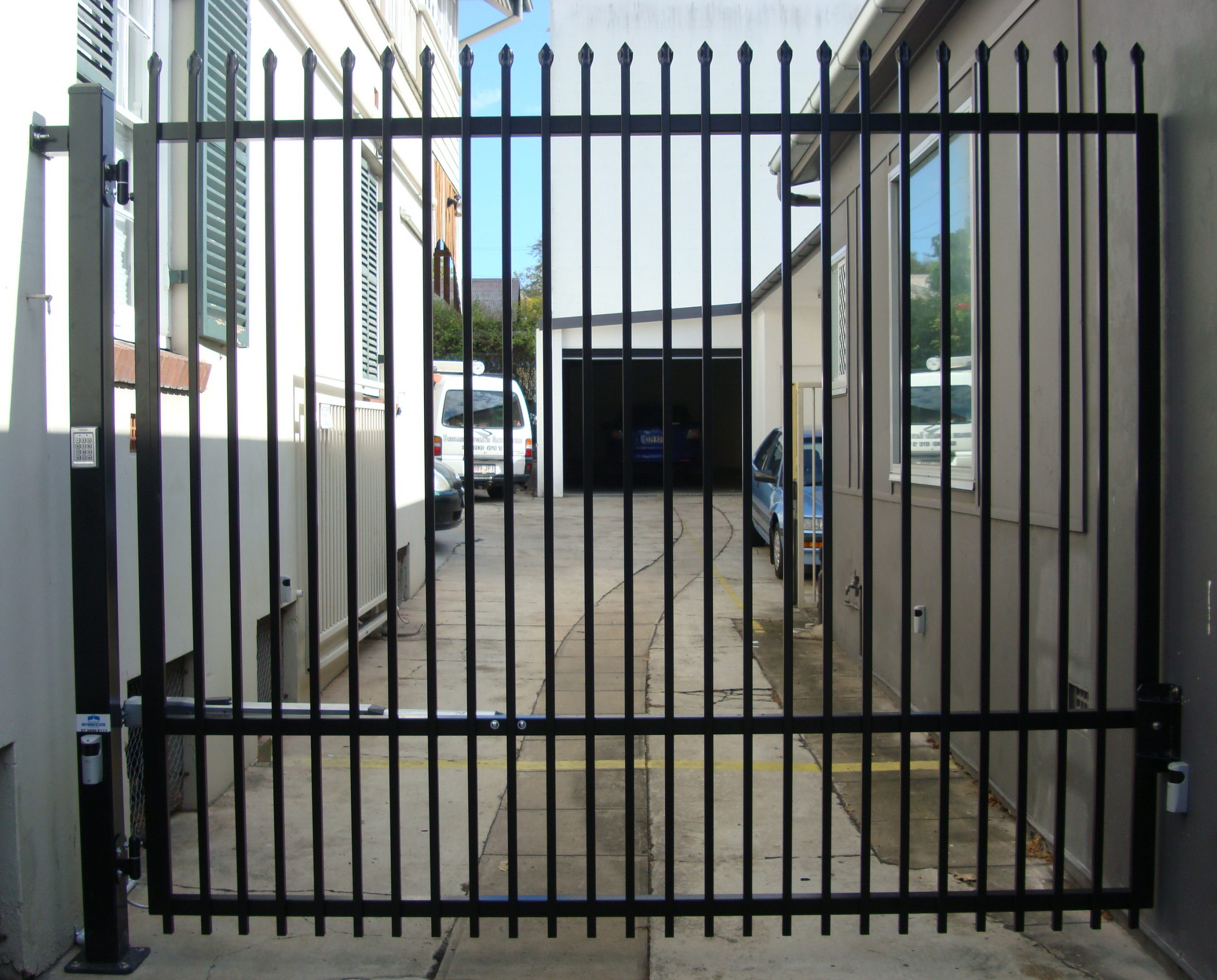 5 Common Problems with Automatic Gates (and How to Fix Them)