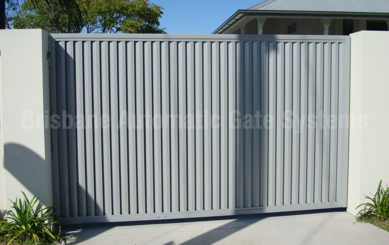 Pictures of Swinging Gates, Image Gallery - Brisbane Automatic Gates